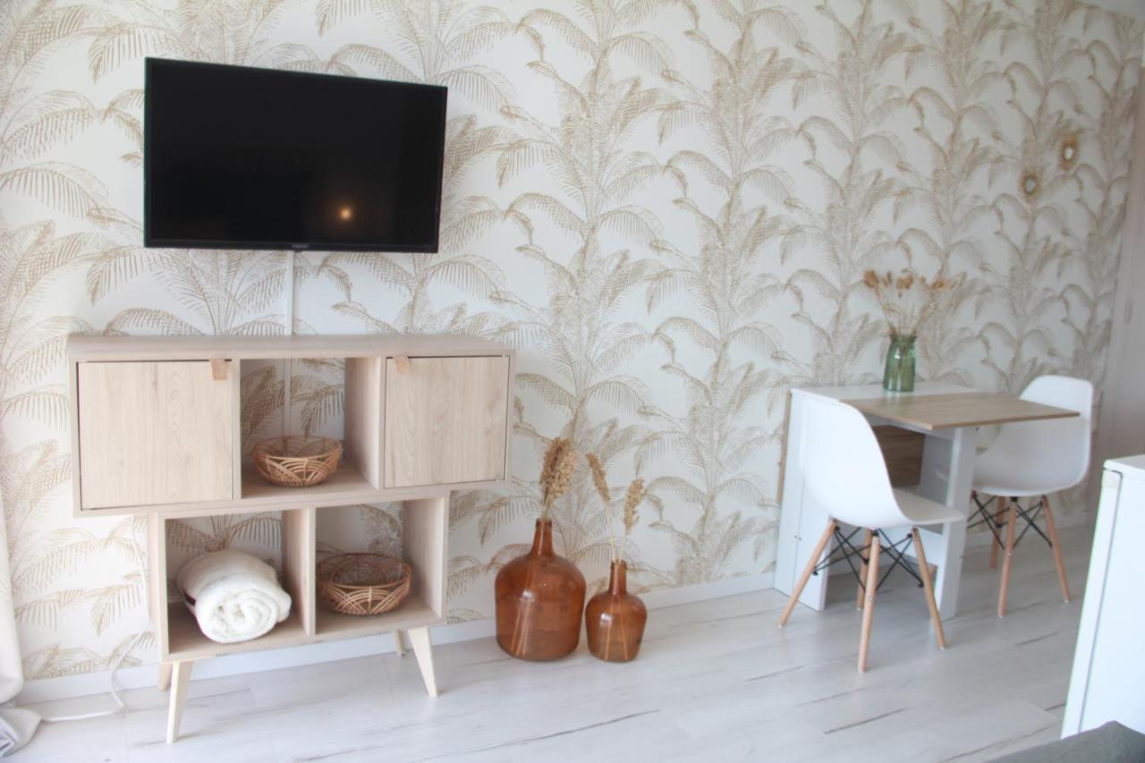 Les Palmiers - Appartement Avec Piscine Proche Plages - Wifi Et Clim Antibes Luaran gambar
